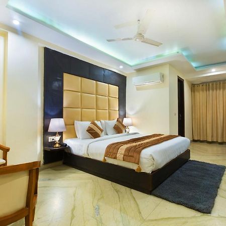 Hotel Viva Palace Ню Делхи Екстериор снимка