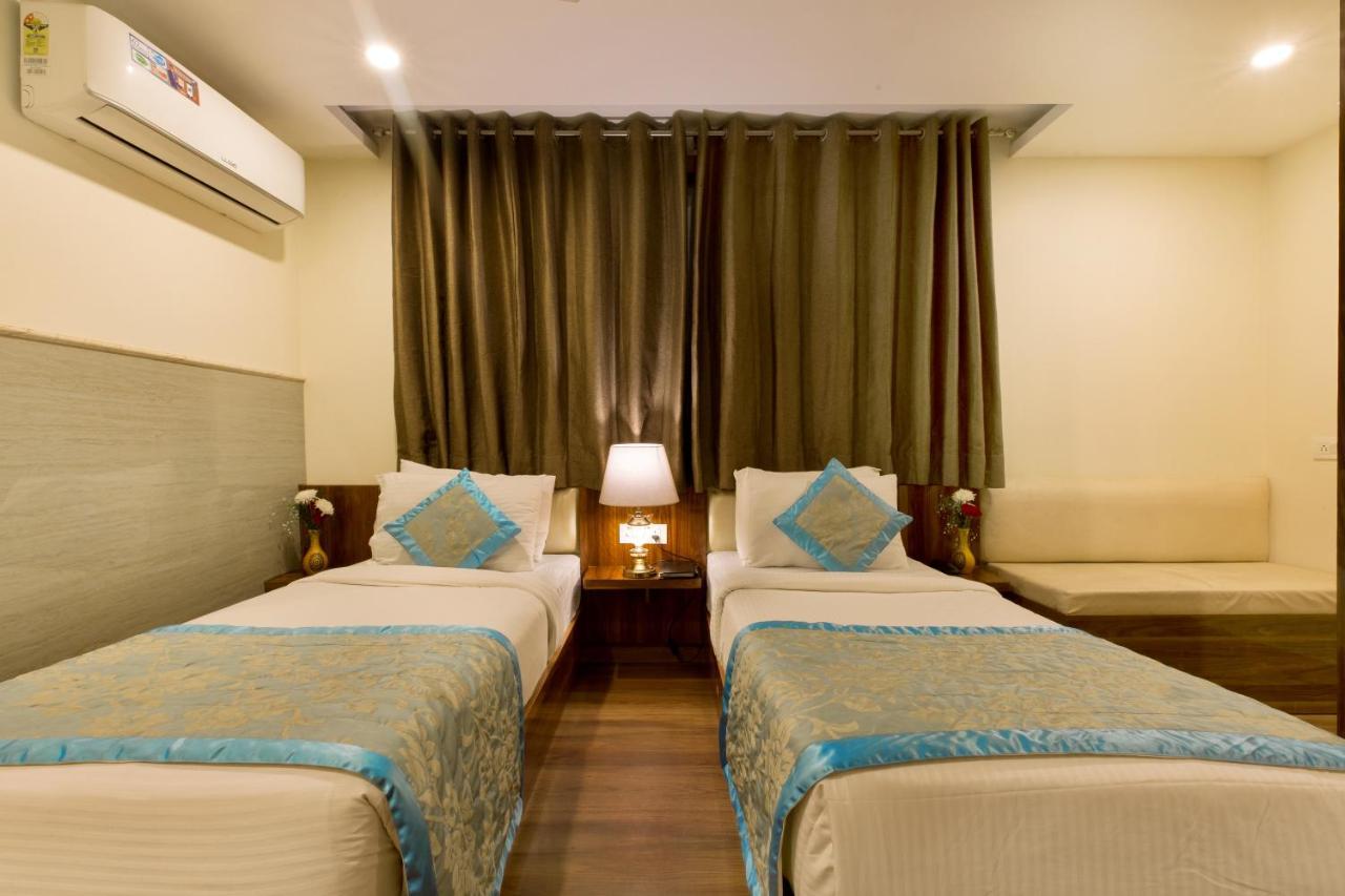 Hotel Viva Palace Ню Делхи Екстериор снимка
