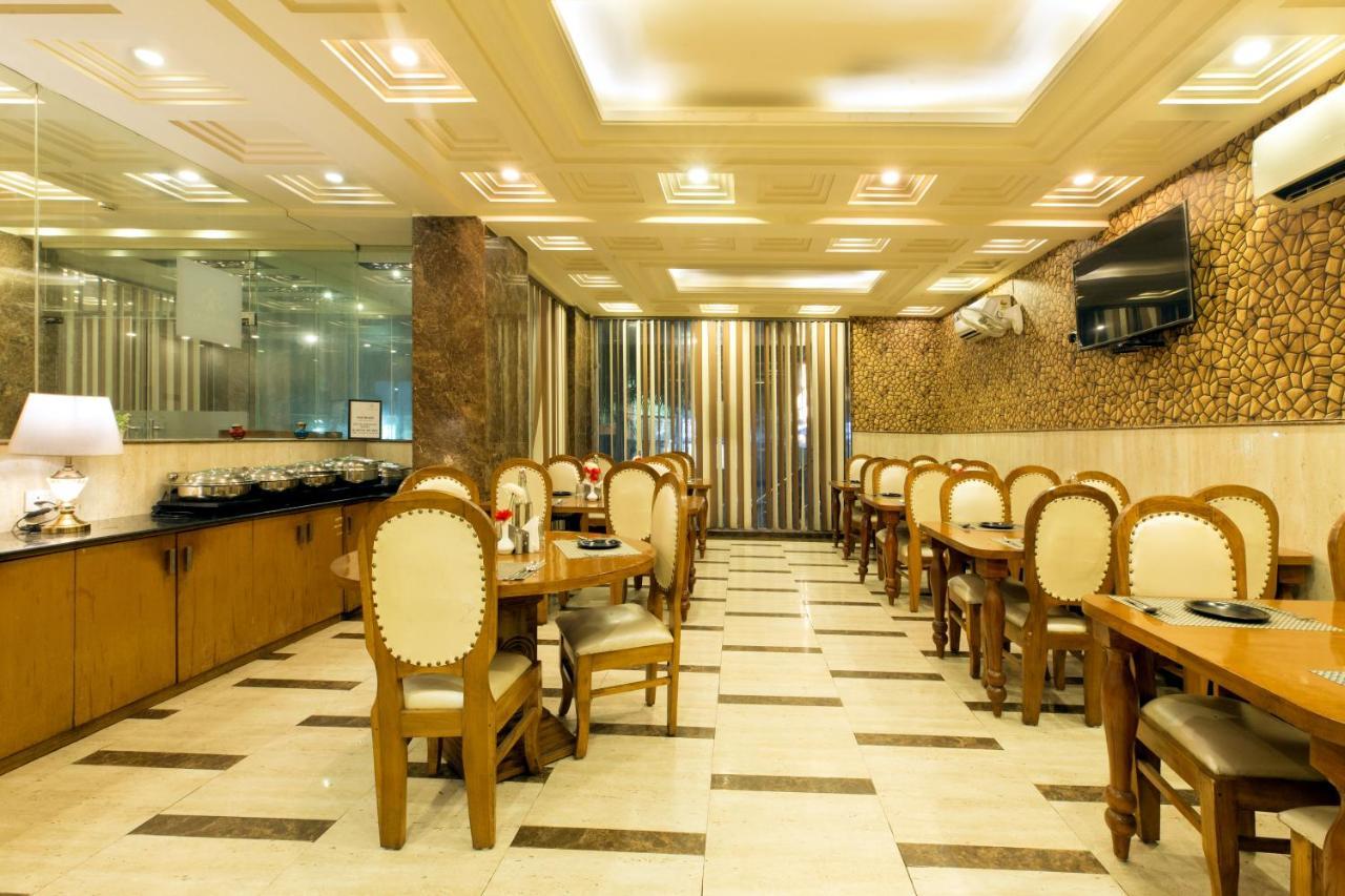 Hotel Viva Palace Ню Делхи Екстериор снимка