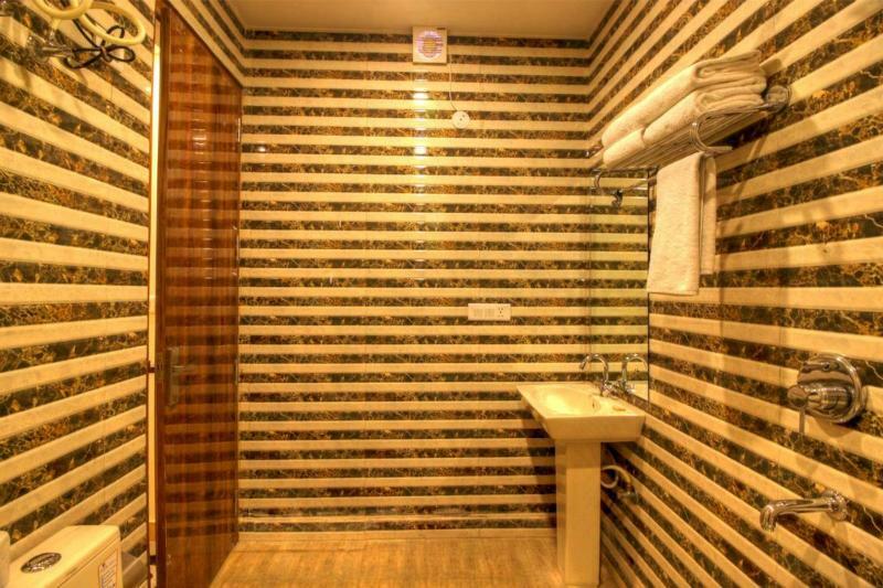 Hotel Viva Palace Ню Делхи Екстериор снимка